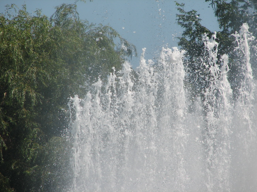 20070805_1415-011@HH-Planten_un_Blomen-Wasserspiele